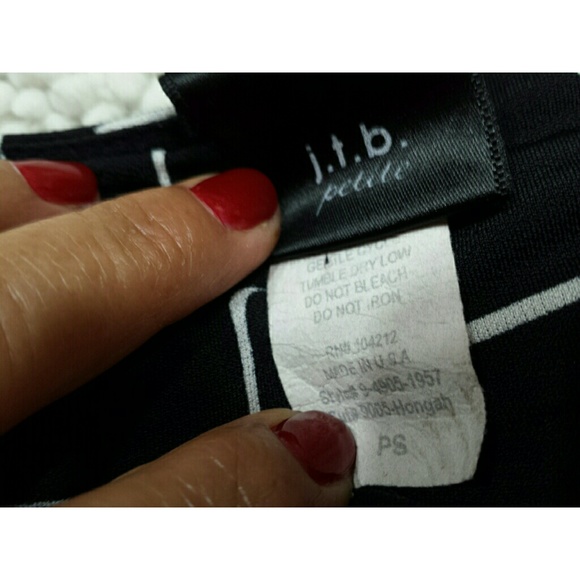 J.T.b. petite blouse color blk & white size S - Picture 5 of 5